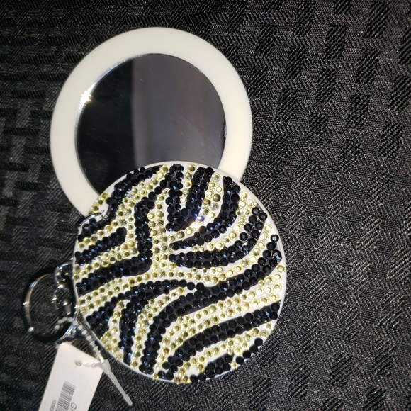 Zebra Keychain - Picture 2 of 3